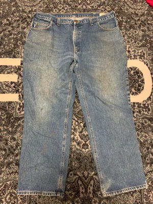 Carhartt Byxor  - Big boy Size carhartt byxor. Lite använda men fortfarande i fint skick. 