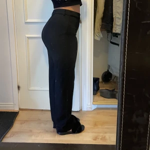 Berhska kostymbyxor svarta - Använd en gäng