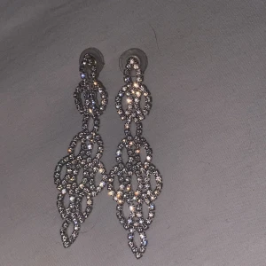 Örhängen  - Aldrig använd, så fina