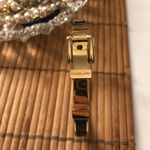 Armband  - Jättefint armband! (Kopia) aldrig använt!❣️