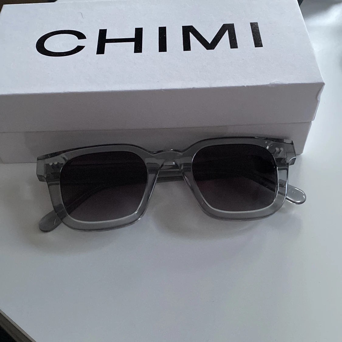 Chimi 04 grey