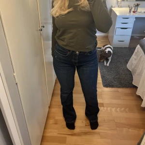 Zara jeans - Jätte fina zara bootcat jeans som är slutsålda. Helt oanvända❤️‍🔥❤️‍🔥