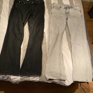 Hope Jeans Rush Denim - Säljer 2 par jeans från hope i storlek 28/32 (Gråa) och 29/32 (Svarta)  Cond 9/10  Fler bilder kan fås om så önskat.