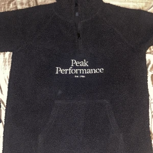 Peak performance hoddie - Använd fåtal gånger bra skick, 