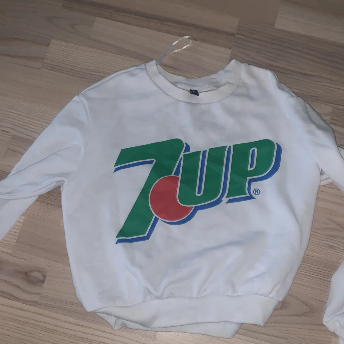 7up Tjocktröja. - 90