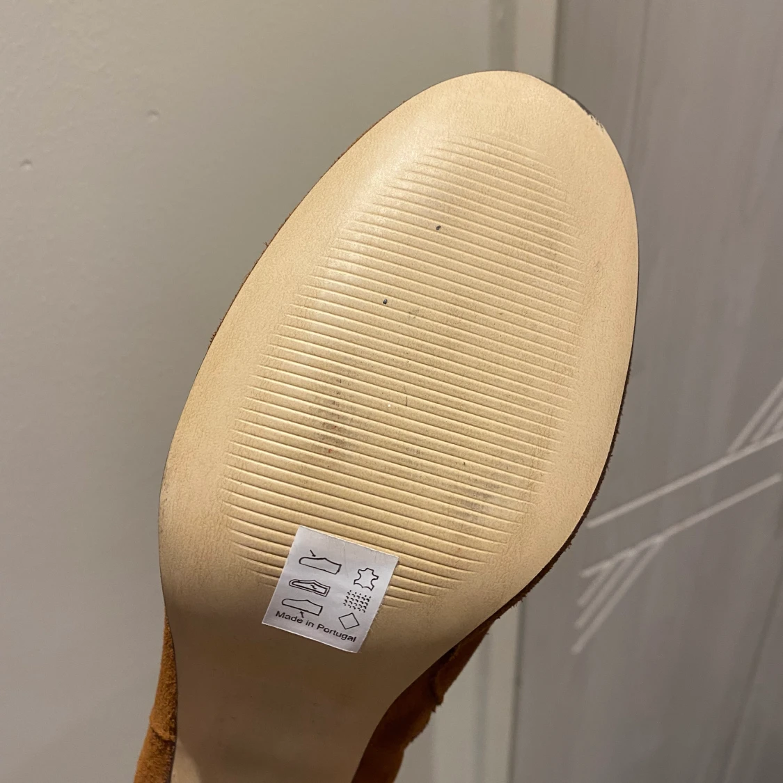 Knähöga stövlar i mocka  - 91