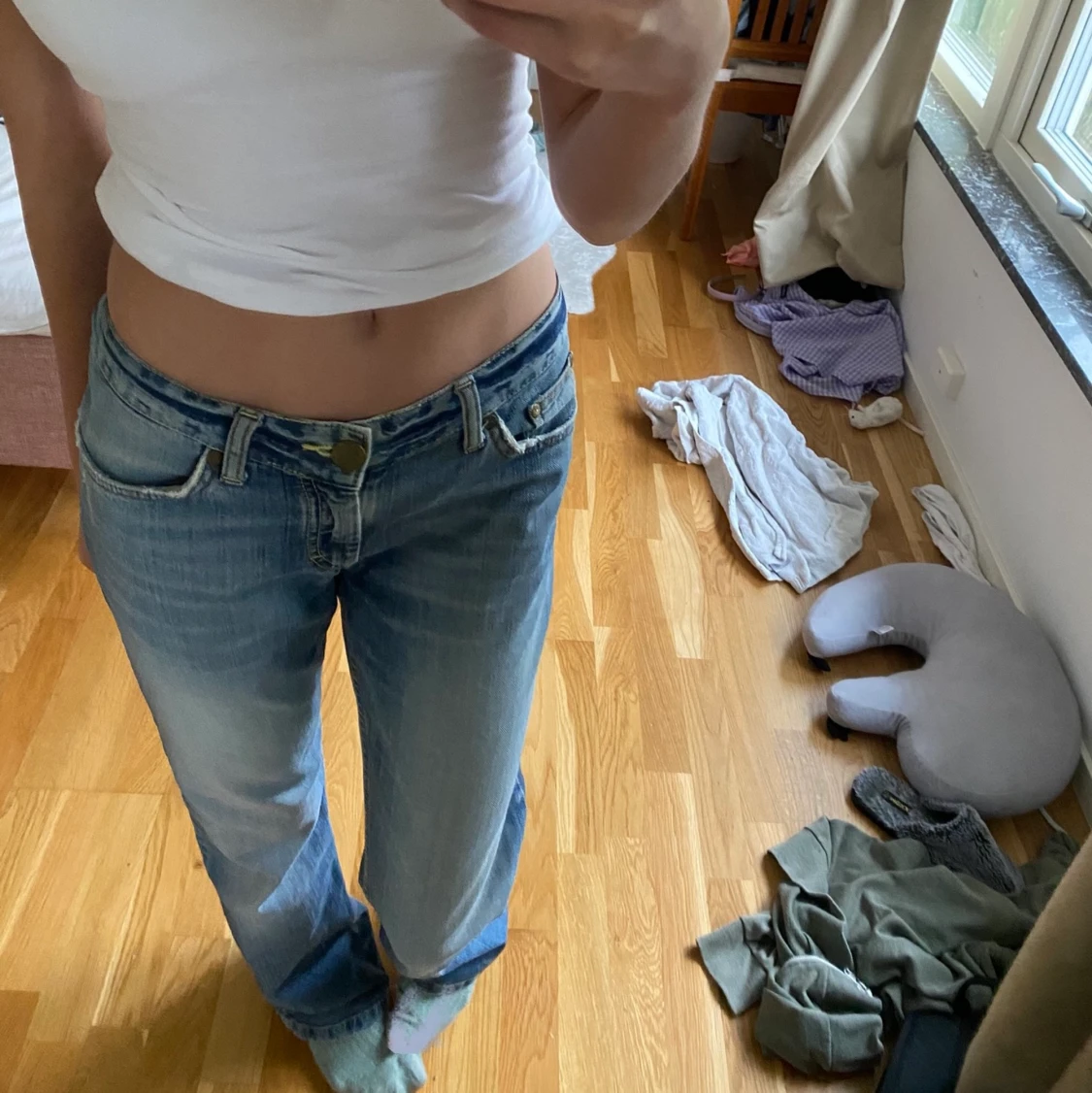 lågmidjade jeans