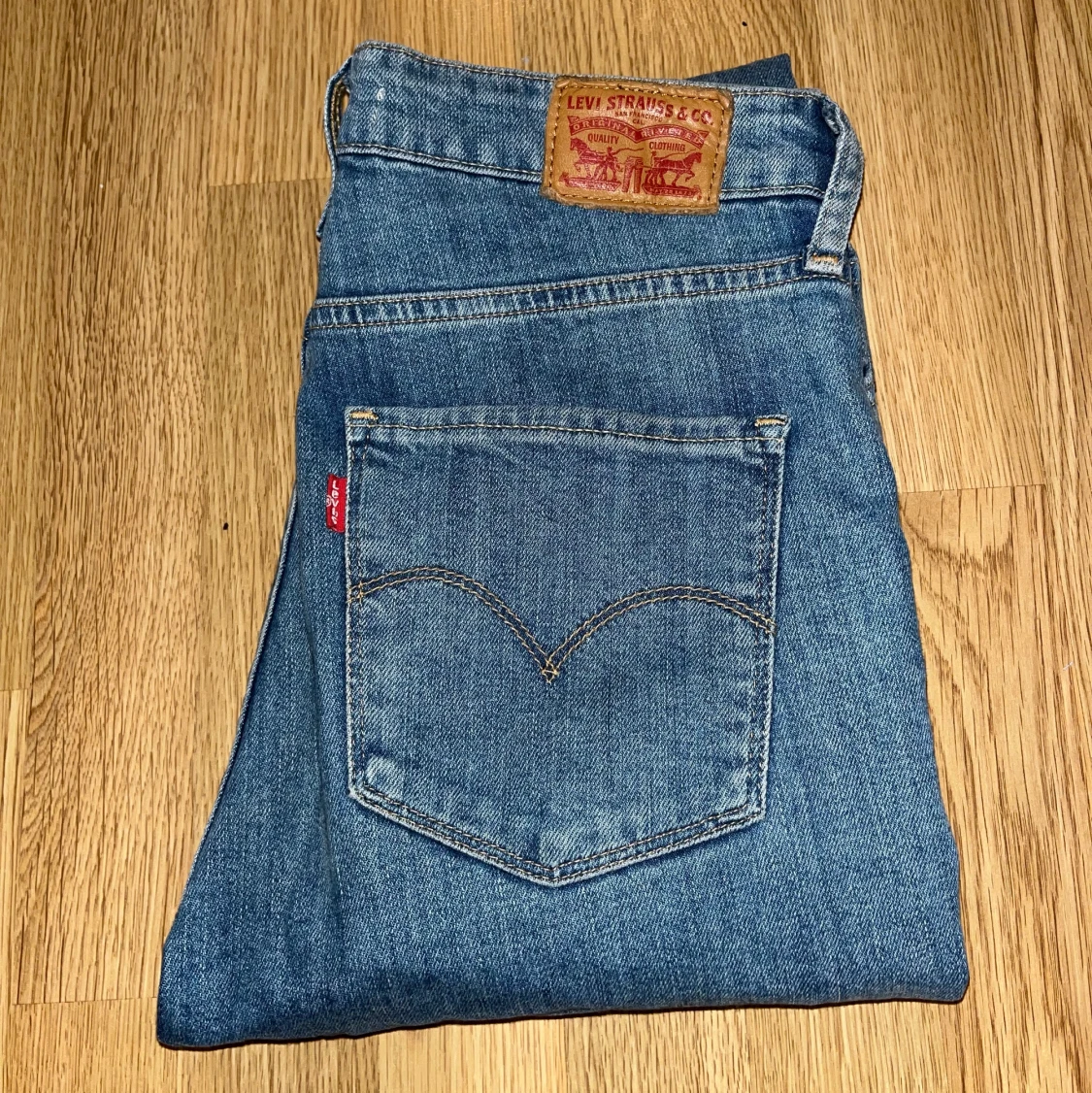 Levis jeans storlek 29