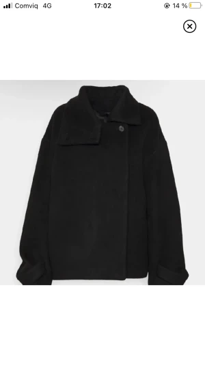Jacka arket - Kollar intresset på min oanvänd jacka från arket. Nypris 1790kr  Kan bytas mot Filippa k Janessa puffer jacket i xs/s/m