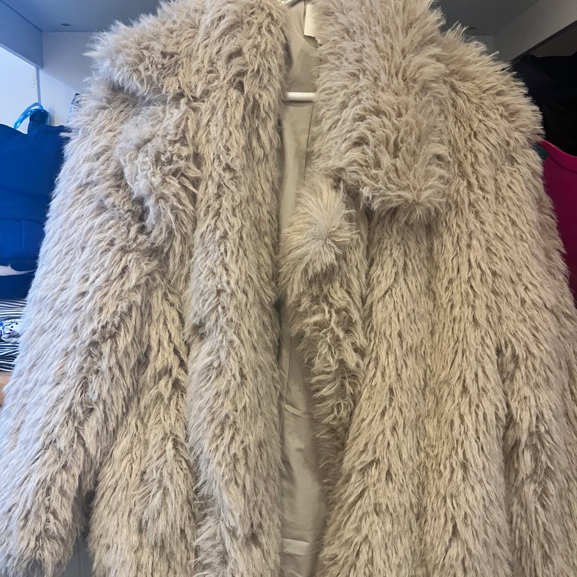 Fake pälsjacka