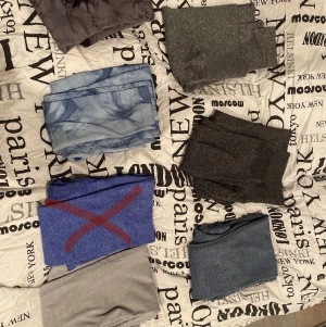 Shorts och leggings - Säljer shorts o leggings i storlek S. Shorts 130kr och leggings 180kr. Har fler bilder i min profil men här e en ”sammanfattning”. Rensat ut alla par som är oanvända eller endast testade.