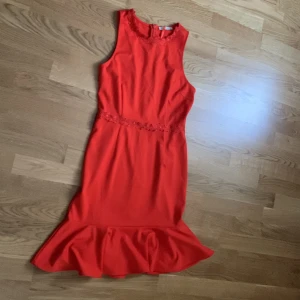 Klänning  - Snygg klänning som används en gång . 