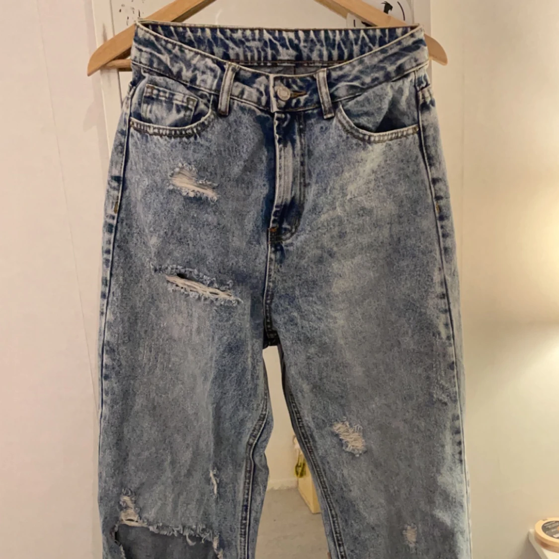 Blåa jeans med hål 💞 - 91