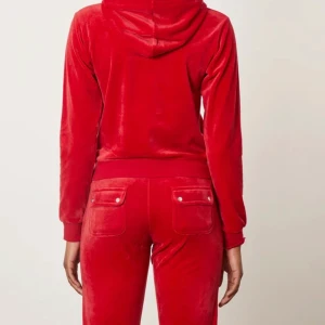 ⚠️söker⚠️Ett röd juciy set - Jag söker ett rött juicy couture set❤️ I storlek XS för 650kr