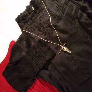 Blus Ralph Lauren Denim & Supply - Svart blus i satin från Ralph Lauren Denim & Supply. 