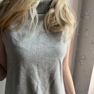 Polotröja Zara - Jättesnygg polotröja/linne från Zara!😁