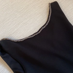 Klänning bik bok  - Använd 1 gång. Klänning från bik bok i storlek s. Super fin.   Nypris 500 kr Säljer den för 300 