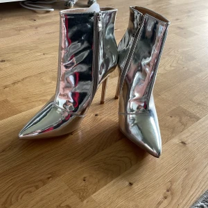 Silverskor  - Helt nya silver 