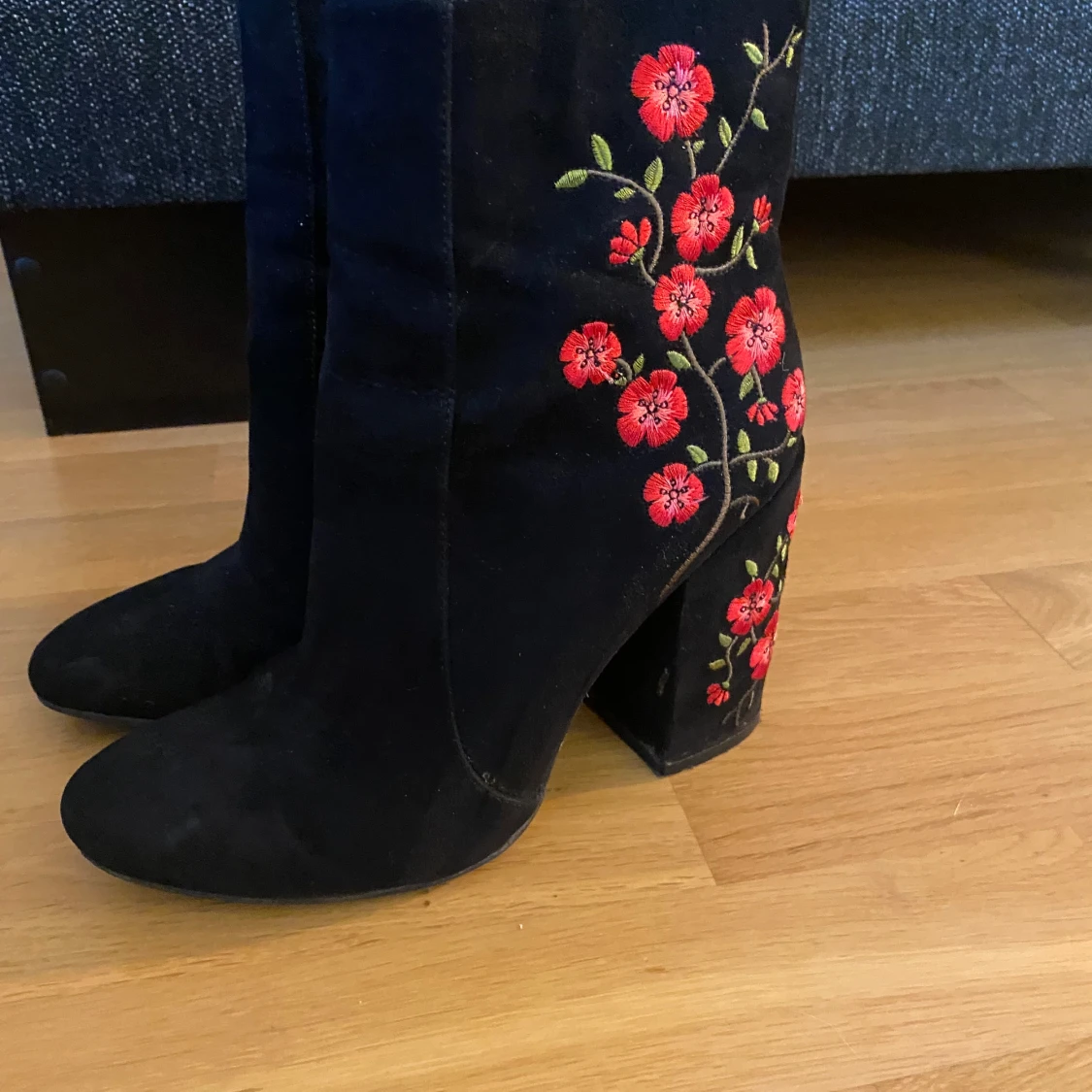 Blommiga Klackar Från Dasiq  - 91