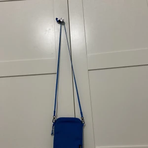Supreme Utility blue bag - Hej jag säljer mina supreme Utility bag. Har inte använt dem. Pris kan diskutera 🤙🏽