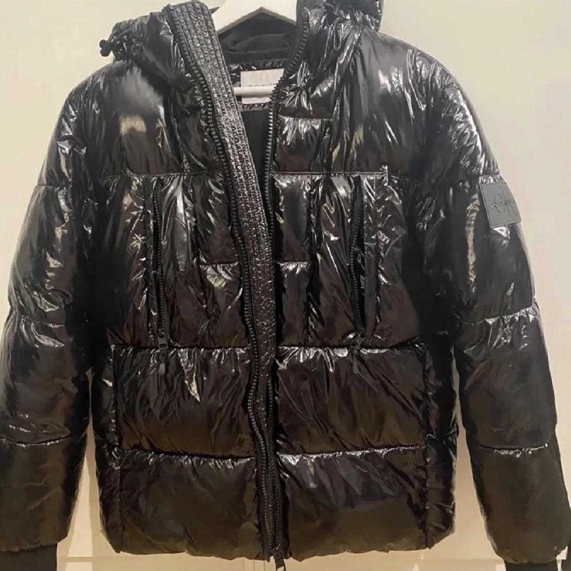 Glansig Calvin Klein jacka 