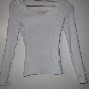 Stickad tröja - Stickad tröja HM, lite nopprig