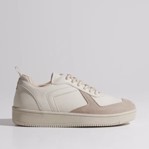 Skor - Oanvända  Stl 38