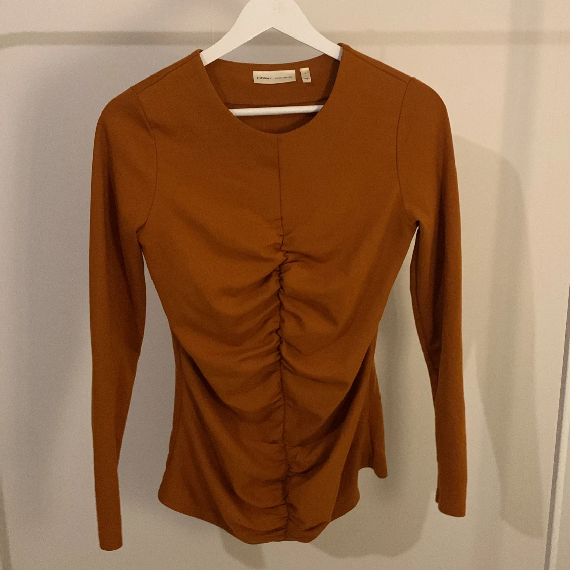 Brunt organge tröja från InWear i storlek S