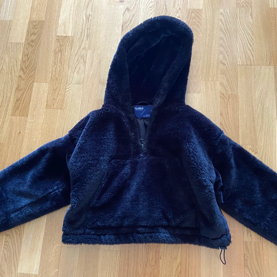  Fin kort lurvig jacka från pull&bear