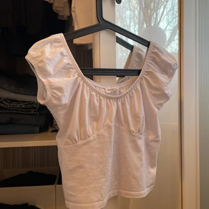 Vit tröja!!  - Tröja från even&odd men köptes från zalando. 