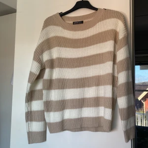 Tröja från shein - Stickad tröja från shein aldrig använd, inte ens provad