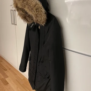 whoolrich jacka dam, strl XS - Säljer min kära vinterjacka då jag köpt en ny! 
