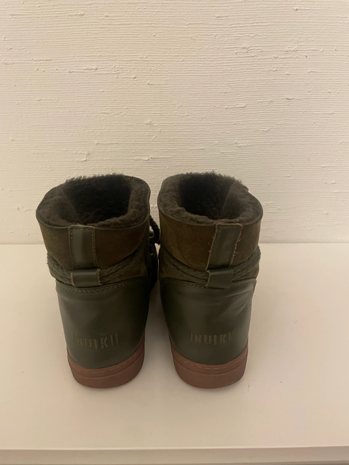 Mörkgröna inuikii skor - 90
