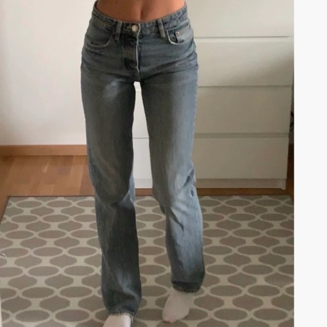 Zara mid rise Jeans  - 90