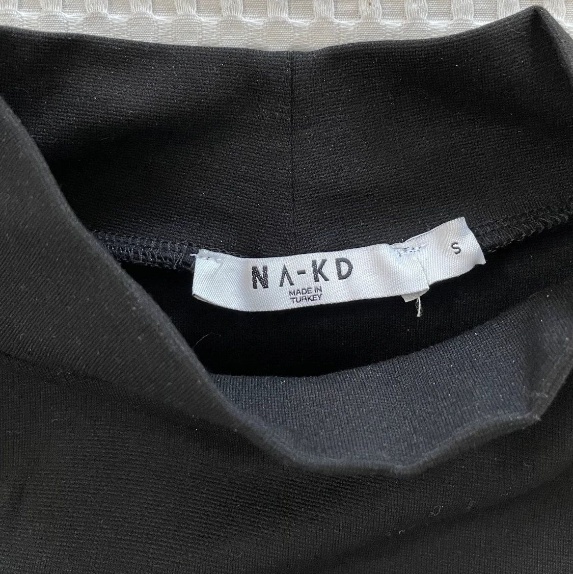 NA-KD Polotopp med utskurna detaljer - 91