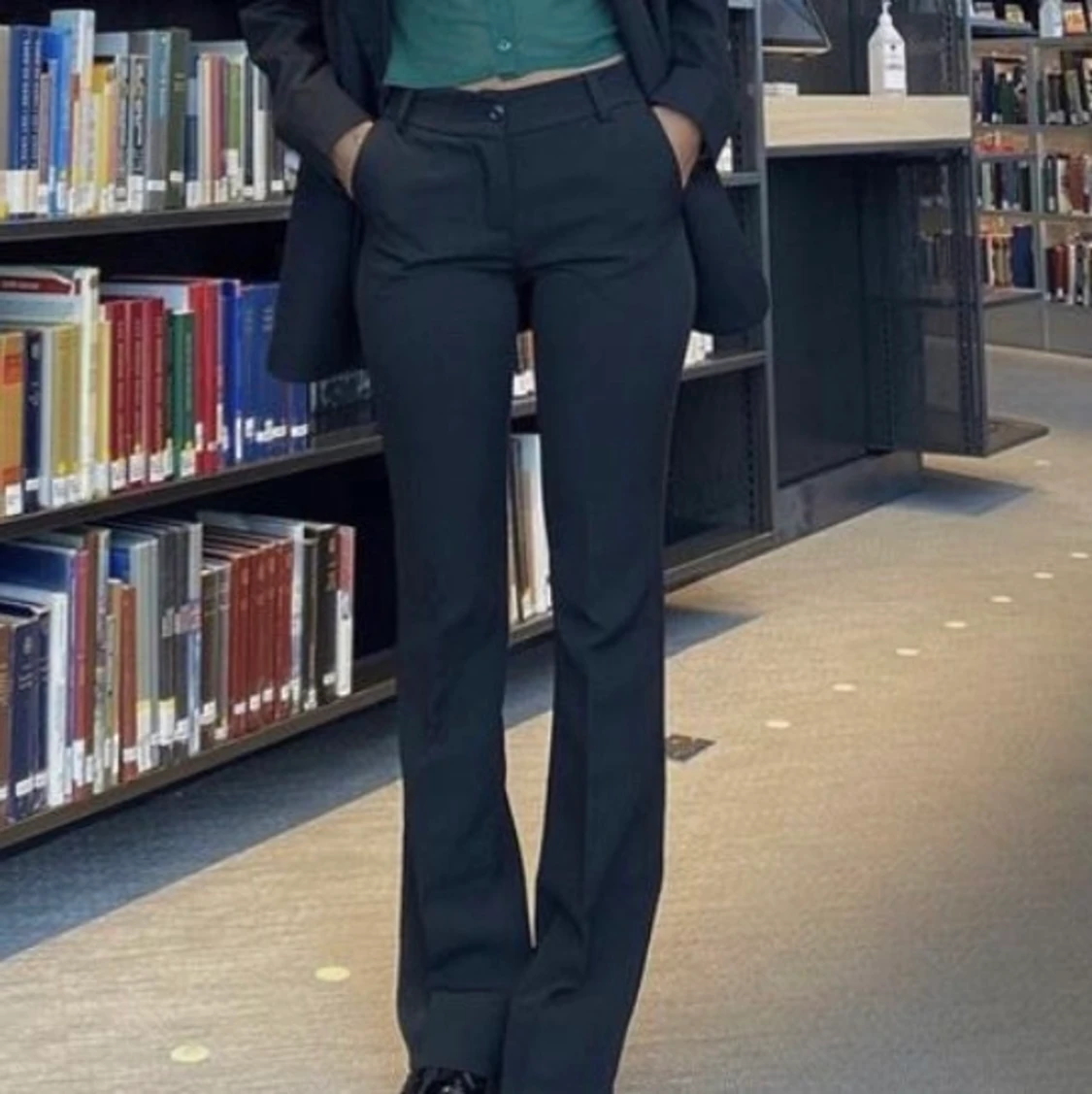 Lågmidjade bootcut kostymbyxor 