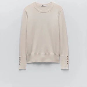 Zara tröja - Säljer min zara tröja som är sparsamt använd!💖