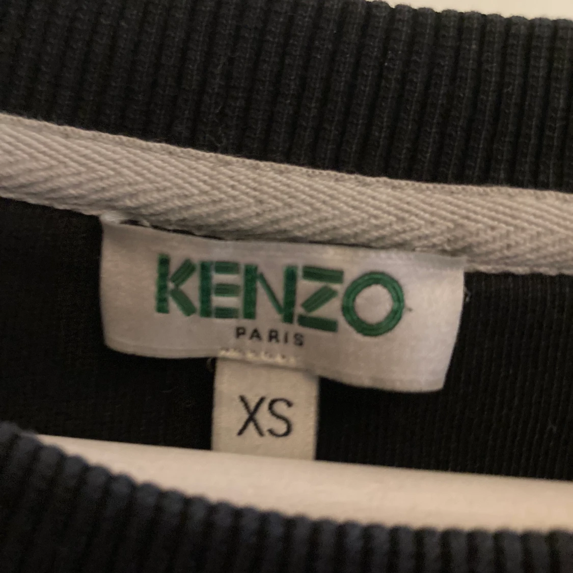 Kenzo sweatshirt. - 91