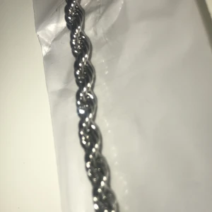 Cordell armband - Jättefint cordell armband. Perfekt till dig själv eller julklapp till din kille bror eller pappa🥰