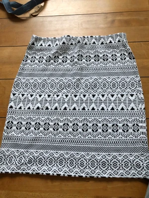 Kjol - Kjol från Cubus, aldrig använd! Frakt tillkommer på 40kr ❤️