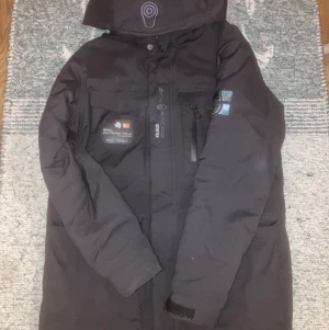 Sail racing jacka  - Nyskick storlek 150 men passar 170. Vinterjacka  