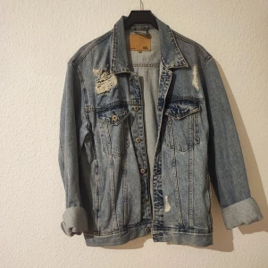 Lager157 - Fin jeans jacka, väldigt sparsamt använd. Cirka 3 gånger. Storlek L.