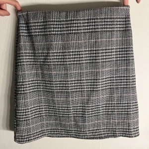 Kjol storlek S - Kjol storlek S bra skick 