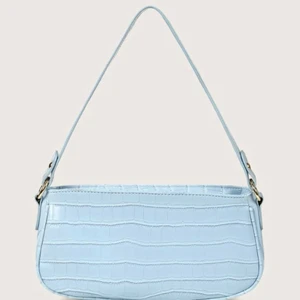 Väska - En ljusblå läderimitation som är oanvänd. Från shein, inköpspris 99kr. Jag säljer den för 40kr. Mycket fin