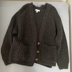 kofta  - jättefin kofta, perfekt till sena sommarkvällar 💗🍋