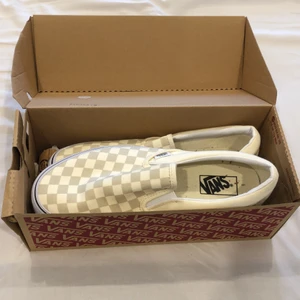 VANS riktig fetta till sommaren - Riktigt feta vans till sommaren som är splitternya har testat dom i affären bara! 