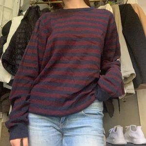 Randig tröja  - Jätteskön tröja köpt på humana❤️