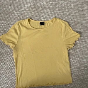 toppar  - fina toppar i fint skick 