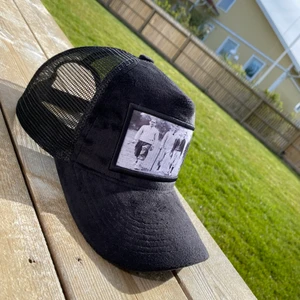 Emiliopendeza keps - 8/10 köparen står för frakten 