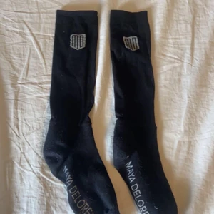 strl xs - Hej❣️ säljer dessa mayadelorez strumpor, strl xs lite slitna får fler bilder när man skrivit. 